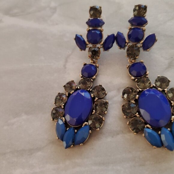 💖 J.Crew Blue Grey Rhinestones Crystals Cluster Statement Drop Dangle Earrings - Picture 7 of 15